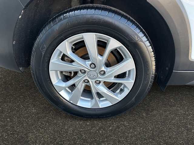 Hyundai TUCSON 1.6 CRDi 136 SE Nav 5dr 2WD DCT polar white