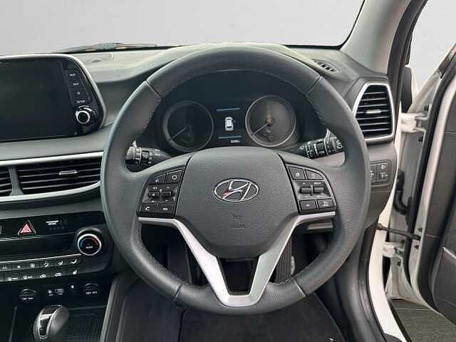 Hyundai TUCSON 1.6 TGDi 177 Premium 5dr 2WD DCT polar white