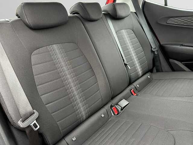 Hyundai i10 1.2 MPi SE Connect 5dr