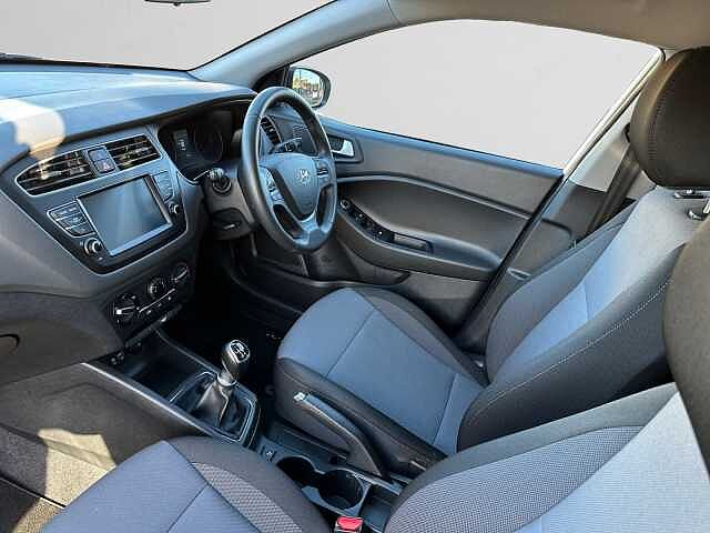 Hyundai I20 1.0 T-GDi Play 5dr polar white