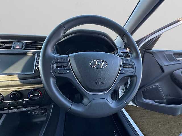 Hyundai I20 1.0 T-GDi Play 5dr polar white